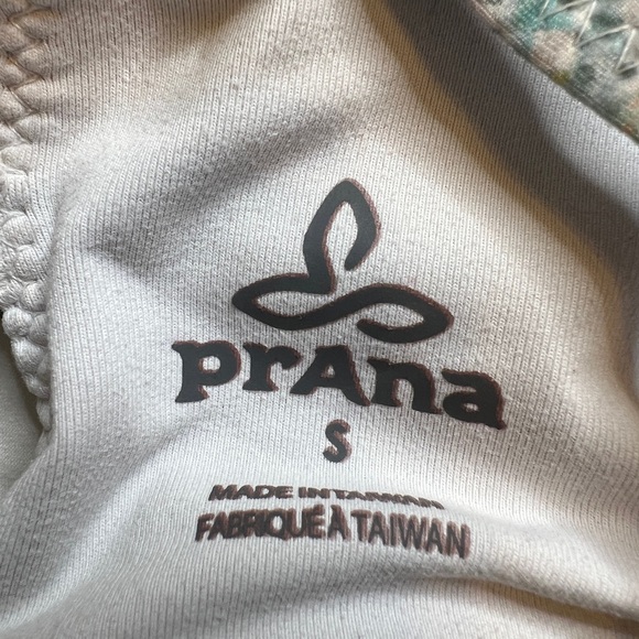 Prana Isaline Bra & Pillar Printed Leggings – 2 Piece Set - Picture 10 of 10